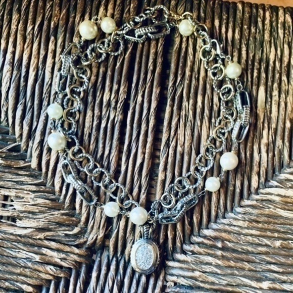 ✨✨ Silver Textured Chain Link Necklace w Pearls ✨ - Picture 12 of 15